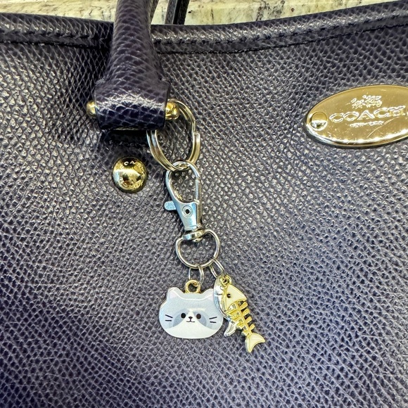 3/$20 Cute Gray Cat & Fish Charm Keychain - Picture 7 of 8